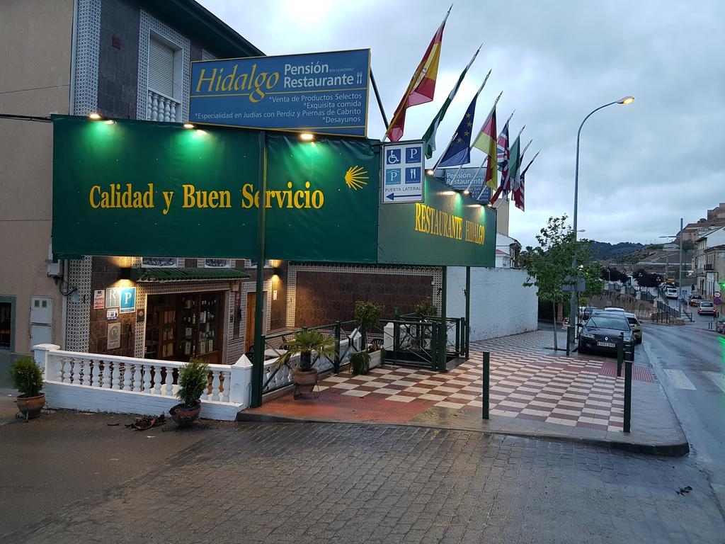 Hidalgo Hotel Alcaudete Bagian luar foto